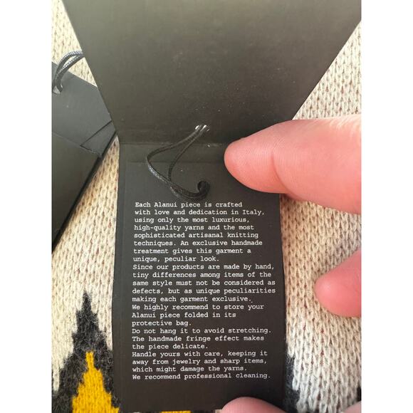 ALANUI: Men's Cashmere Blend "Snoopy" Heavy Crew - Small - Picture 10 of 10